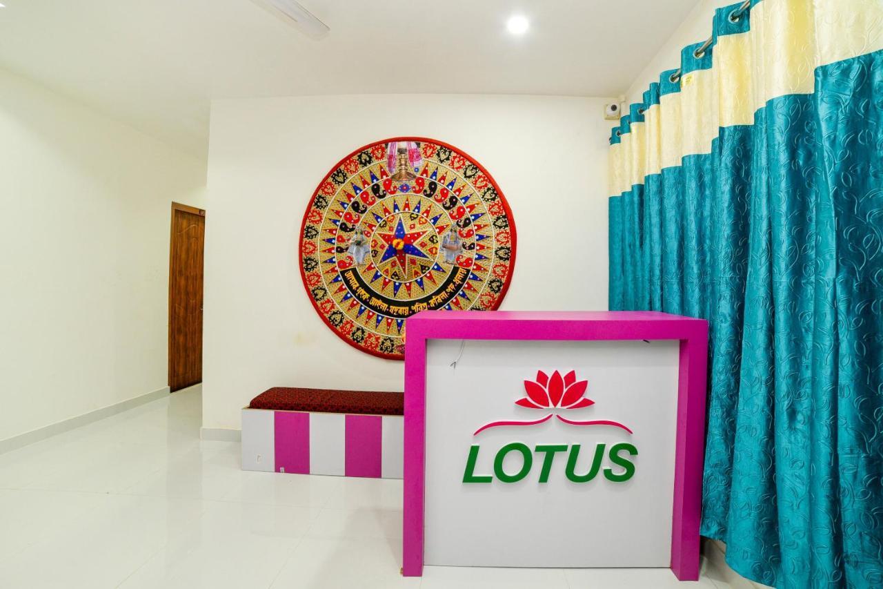 Oyo 40893 Hotel Lotus Guwahati Eksteriør billede