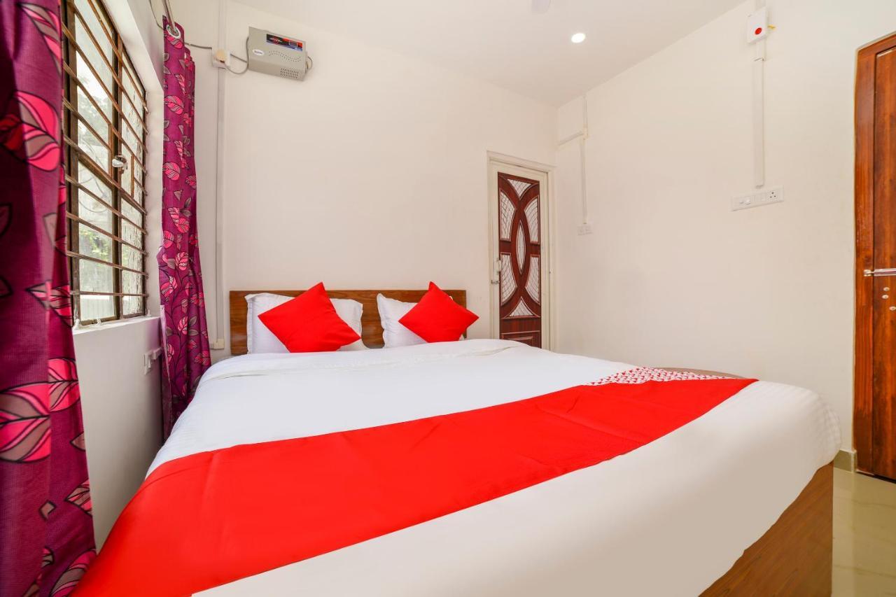 Oyo 40893 Hotel Lotus Guwahati Eksteriør billede