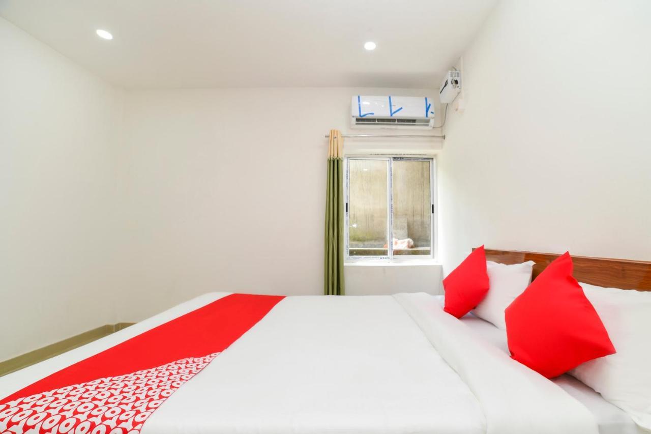 Oyo 40893 Hotel Lotus Guwahati Eksteriør billede